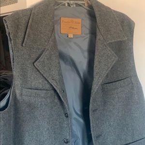 Men’s powder River vest